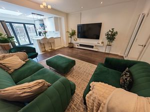 Photo 10- click for photo gallery